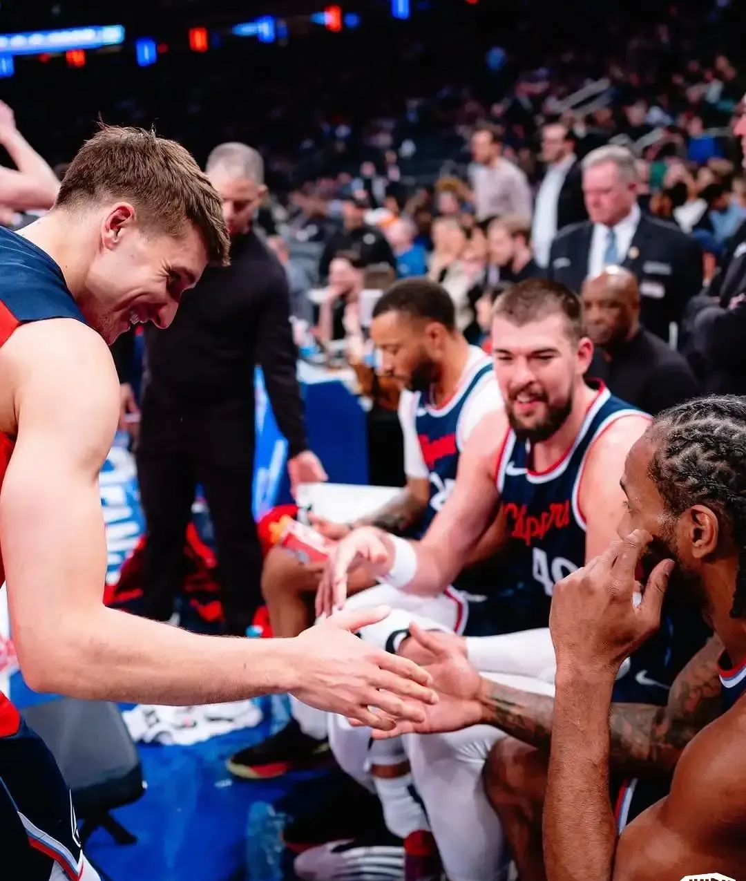 关于加拿大男篮翻盘快船,约基奇送出助攻的信息 关于加拿大男篮翻盘快船,约基奇送出助攻的信息