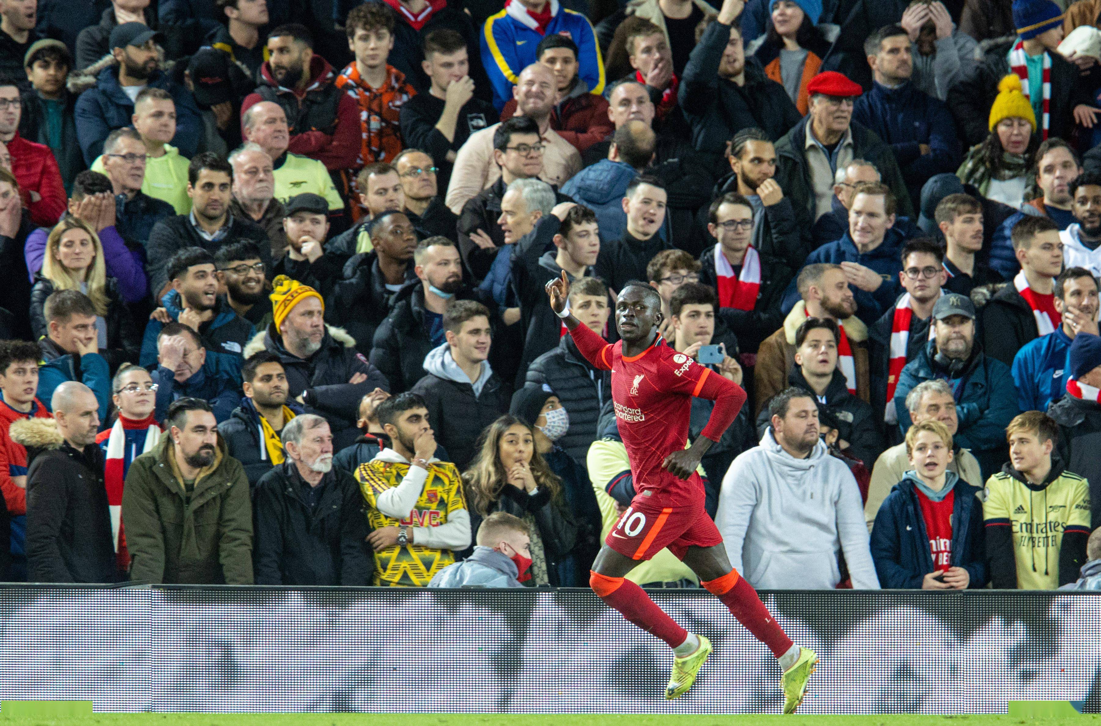 阿森纳横扫荷兰，法比尼奥关键制胜