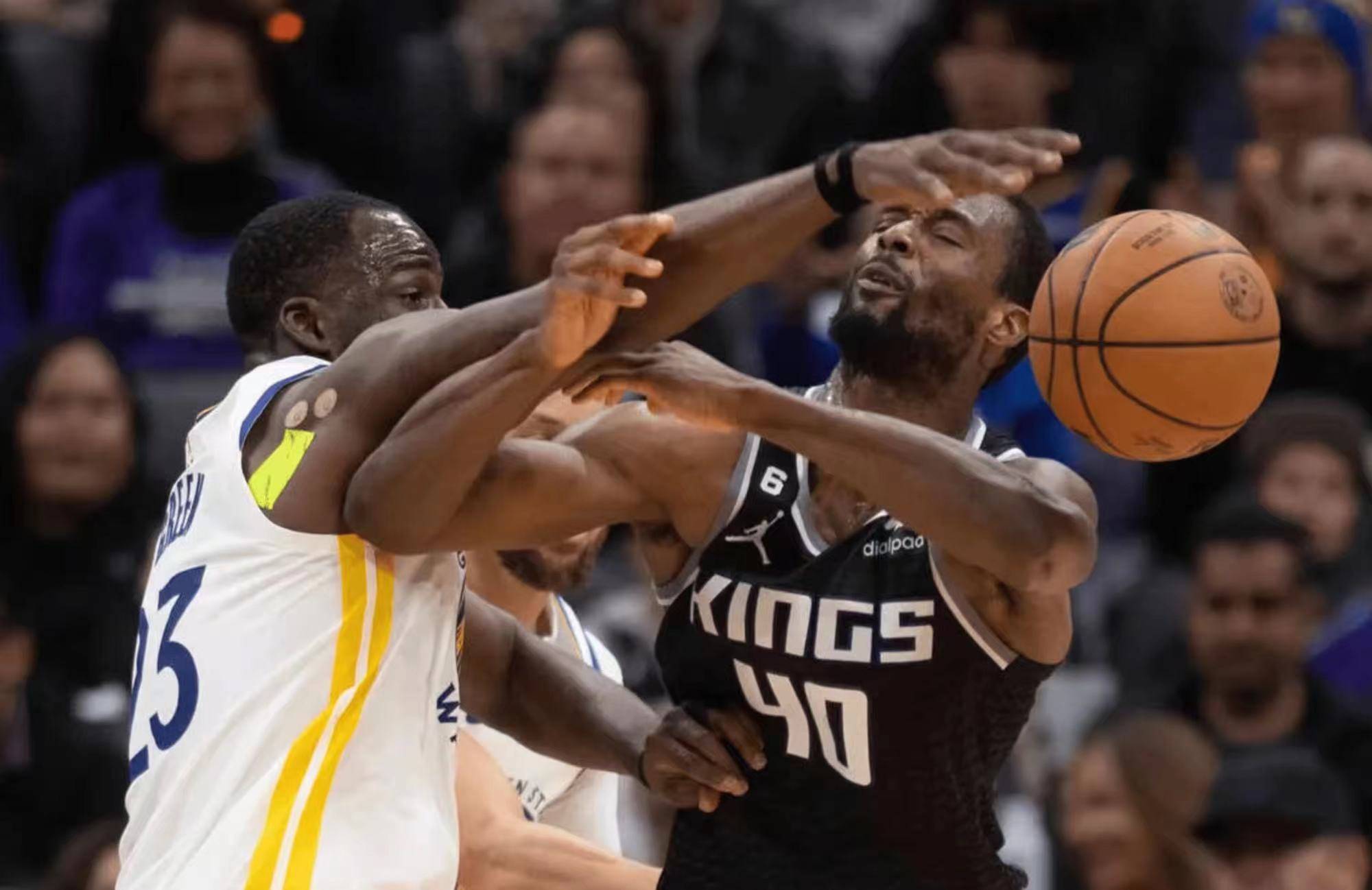 新疆队险胜太阳，福克斯扛起全队